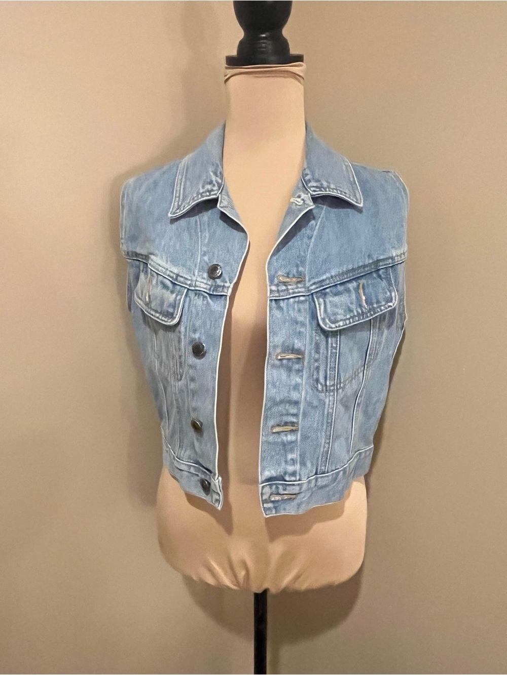 ellemenno Light Blue Denim Vest with Red Label Accent